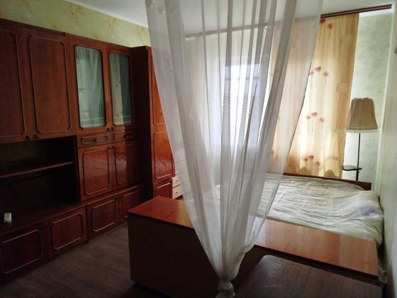 Деснянський район, Троєщина, вул. Милославська, 2