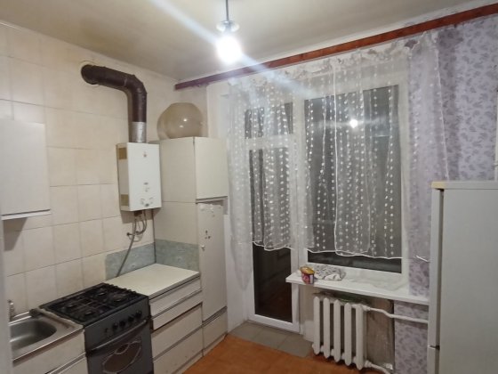 Сдам 1к кв покровский р, 44кв. 5мин от ост Кривий Ріг
