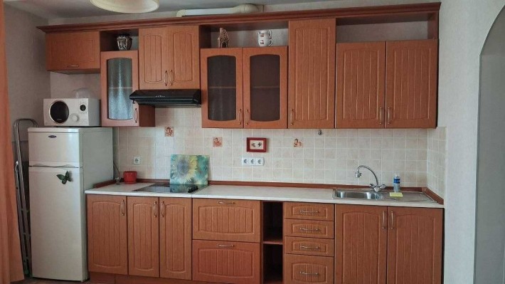 Оренда 1кім.квартири біля м. Осокорки, пр. Бажана 10 - фото 1