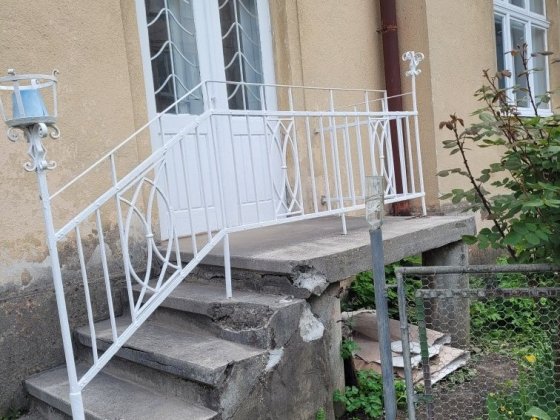 Оренда 4 км кв в Центрі біля готелю Надія,площа 120 м,ремонт,доукомплектовується під орендаря,можна  Ивано-Франковск