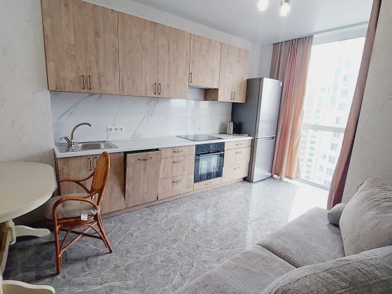 Сдам 1 комн.квартиру по ул.Армянская 8, М.Вырлиця-5минут пешком! Киев