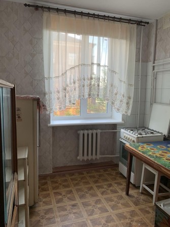 Сдам 1к квартиру на Артеме пл. Владимира Великого - фото 1