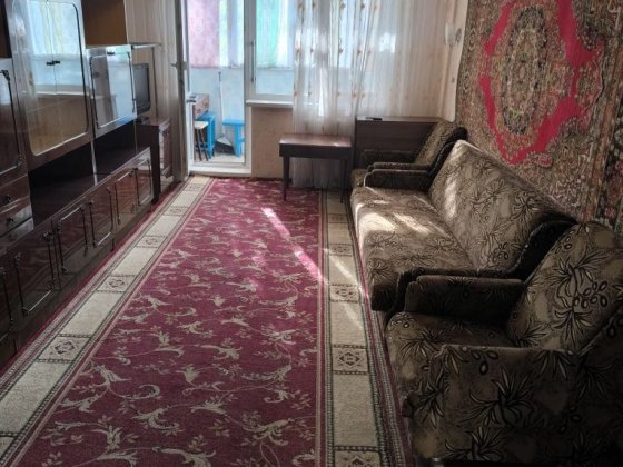 Сдам  2х ком. квартиру на Космонавтов Кривий Ріг