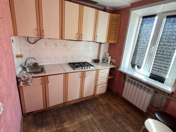 Здається 2 кімнатна квартира в Металургійному районі . Кривой Рог