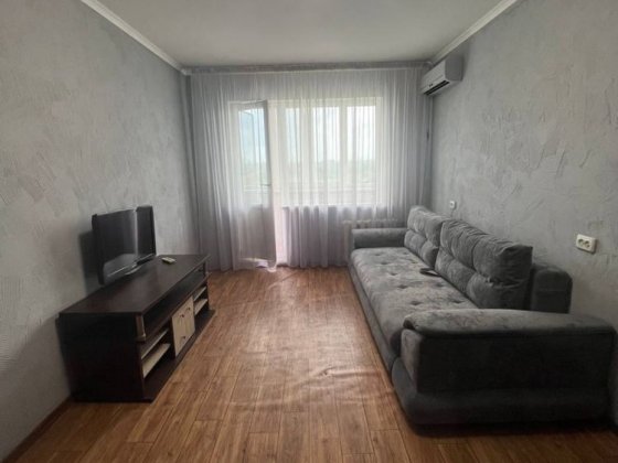 Аренда 1 ком кв, в Металлургическом р-не ( ул Якира ) Кривой Рог