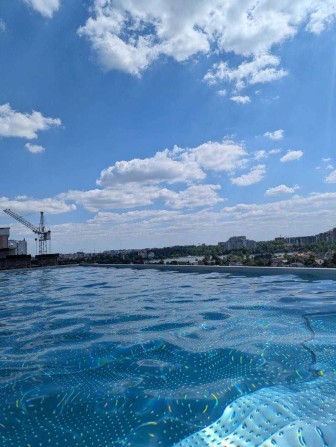 Оренда 1-к. квартири в ЖК «Manhattan UP», з басейном на даху - фото 1