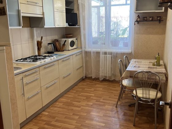 3х кімнатна кв (Східний 1) довгострокова Кривой Рог