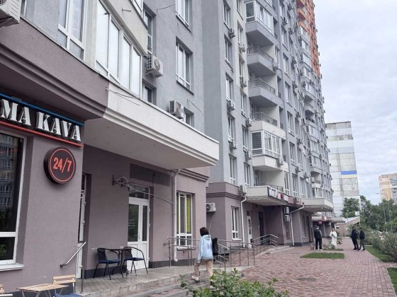 1-к Каховська 62а 32м студія евроремонт 22пов генератор Киев