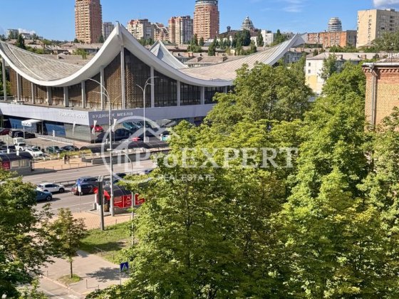 1К, вул. Миколи Міхновського (Дружби Народів), Звіринецька