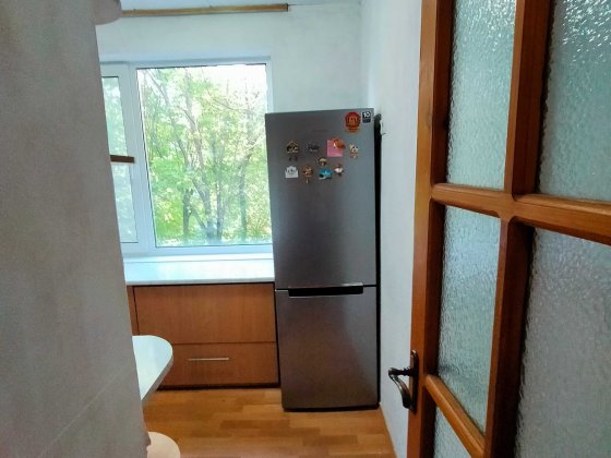 Раково вул.Майборського поруч зупинка.Для пари можна одній жінці Хмельницкий