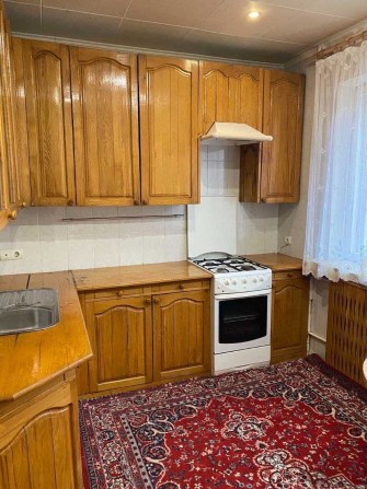 Оренда 1кімн Воскрсенка,вул. Микитенка 9, з собачкою можливо - фото 1