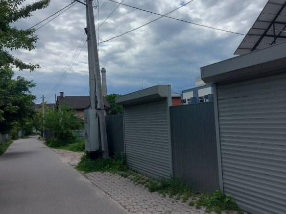 Оренда парковки з електрикою для зарядки Вишгород