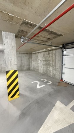 Оренда паркомісця з розеткою до 5 квт жк Соняшник - фото 1