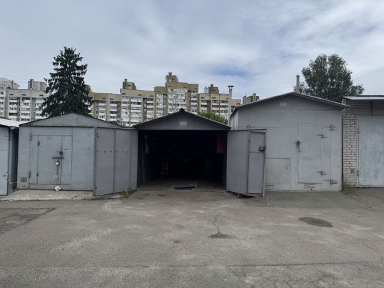 Здам в оренду гараж в ГК «Золушка» поруч ЖК Малахіт