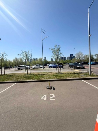Без %! Оренда паркомісця в ЖК RiverStone, вул. Трускавецька 10В, ЖК Рівер Стоун - фото 1