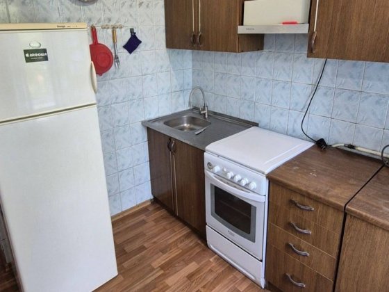 Трц Київ Зигіна поруч зупинка вільна (без тварин) Полтава