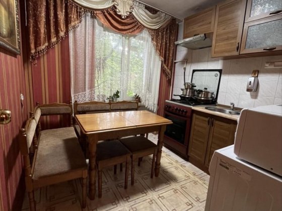 Оренда 2кімнатної кв на Зарічанській.Повністю укомплектована.Можна тваринку! Хмельницкий
