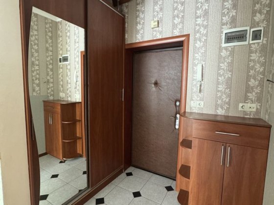 Оренда квартири в центрі міста (новобудова) Сумы