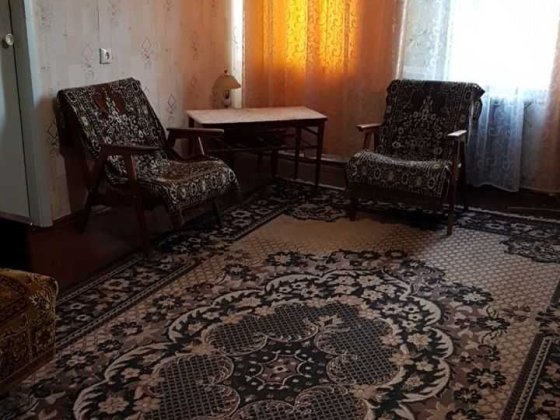 Оренда 2-х кімн квартири на 3-му поверсі 5-ти поверхового панельного будинку в районі ХБК по вул Шов Херсон