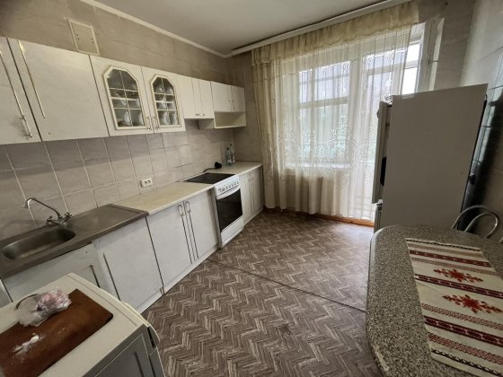 Оренда 3 кімнатної на Озерній Хмельницький