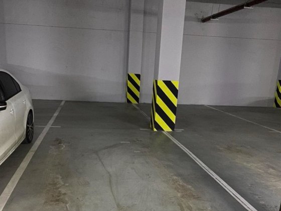 Здам в оренду паркомісце на 2 авто у підземному паркінгу, 30 м.кв. Зарічна 6, Славутич