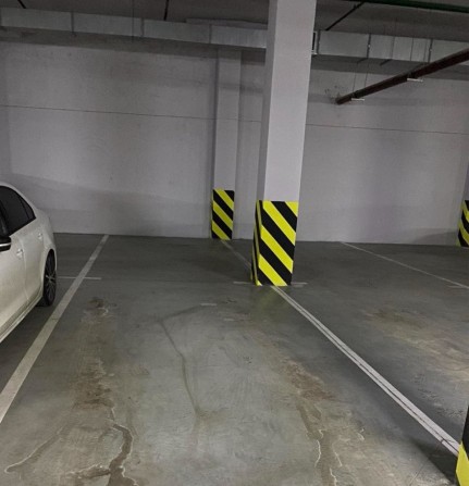 Здам в оренду паркомісце на 2 авто у підземному паркінгу, 30 м.кв. Зарічна 6, Славутич - фото 1
