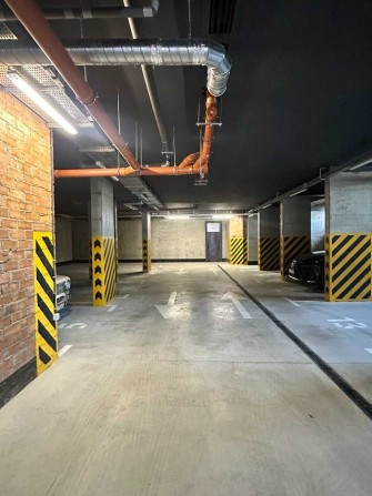 Оренда великого паркомісця в підземному паркінгу у новому ЖК Nagirniy House | Без комісії! - фото 1