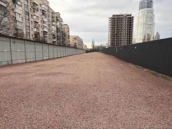 Оренда паркоміся, вул. Князів Острозьких, 26.