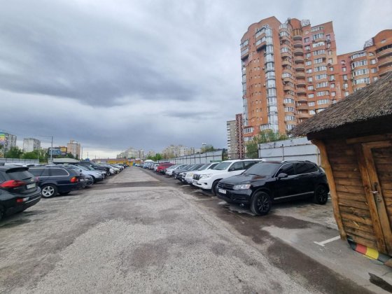 Оренда території під контейнера вул. Палладіна, 31