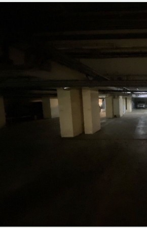 Здаю в оренду паркомісце в паркінгу, центр Києва, вул. Ділова,2 б - фото 1