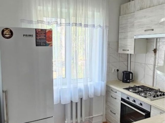 Оренда 3х кім.квартири по вул.Небесноі Сотні ціна400 дол. Чернівці