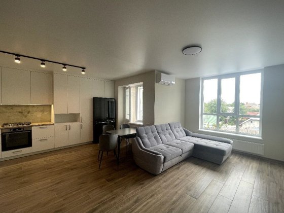 Оренда нової квартири-студії 55м² ЖК Лісовий р-он Голлівуду Чернигов