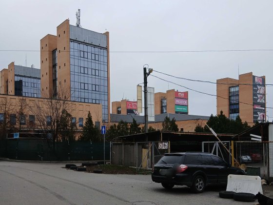 Сдам в аренду паркоместо. Дніпро