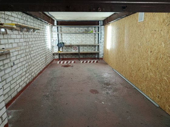 Паркомісце (бокс) поблизу центра з розеткою для електрокара 16 кВт Дніпро