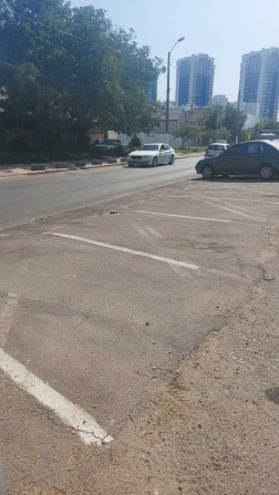Паркомісце на автостоянці Шклярука 6 - фото 1