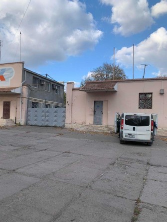 Аренда ПАРКОМЕСТ под любой вид транспорта на Новикова. ОХРАНА 24/7 - фото 1