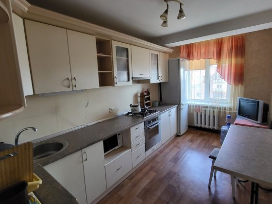 Здається в оренду 2 кімнатна квартира в центрі міста Черкассы