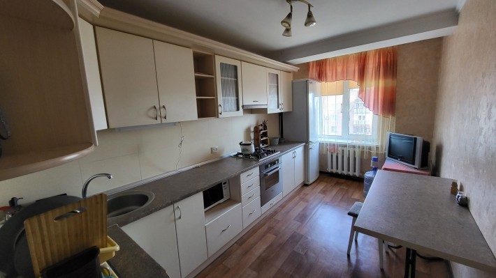 Здається в оренду 2 кімнатна квартира в центрі міста - фото 1