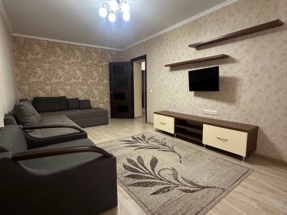 Оренда 2 кімн. Кв. В центрі Ужгород