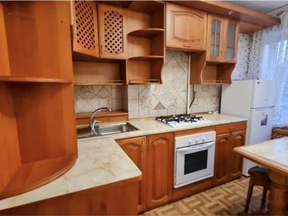 3  х к кв. Рядом с центром.  Риелторы не звоните. Дніпро