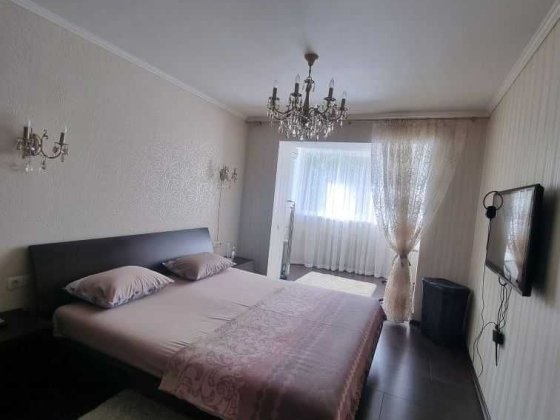 Здається 2к квартира на  Набережній Перемоги 130 Днепр