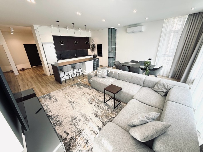 3.к. студия ЖК Комфорт Сити 120м2 пр. Кирова Новострой Женева К12 - фото 1