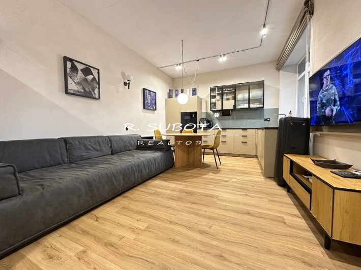 2.к. студия ЖК Club House 55м2 Лофт Центр Короленко Женева - фото 1