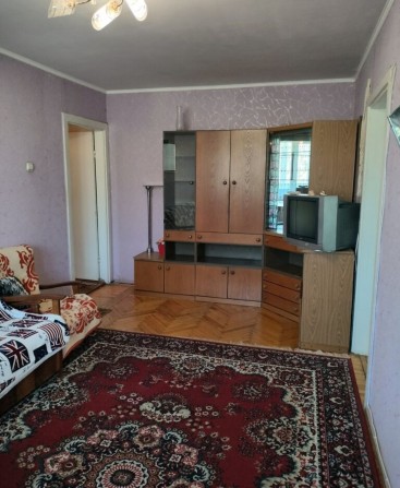 Оренда 3 квартири вул. Космонавтів - фото 1