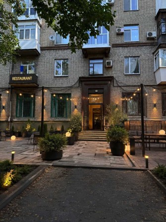 Оренда 200 метрів 40 років незал україни 39 б, 4,2 метра стеля - фото 1
