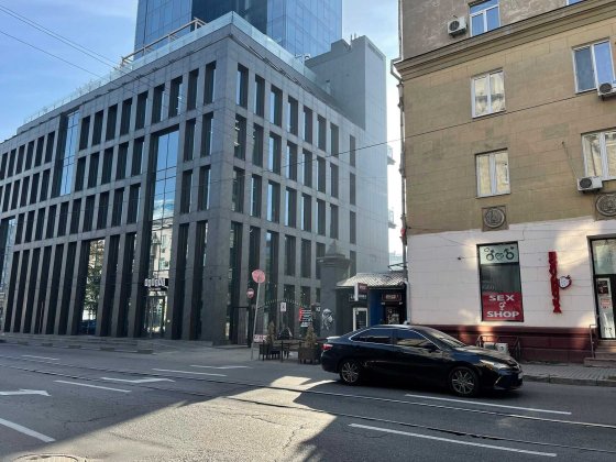 Оренда 2-х кімнатної квартири в Центрі пр. Дмитра Яворницького 46