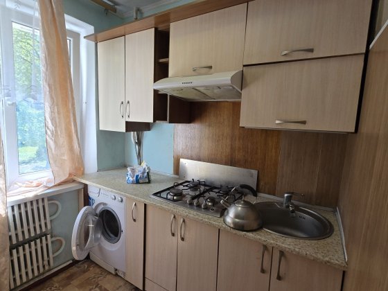 2к кв на Вишеньці. Вільна