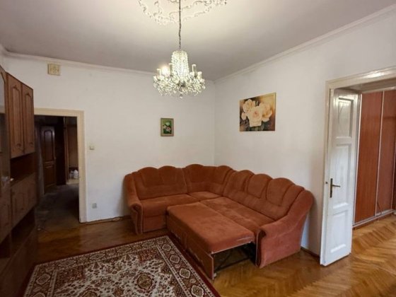 Здається від власника в довготривалу оренду 3-х кімнатна квартира на Пекарській від власника Львов