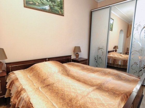 Оренда трьохкімнатної квартири бюджет в самому центрі Житомира з Автономним опаленням, як під житло  Житомир