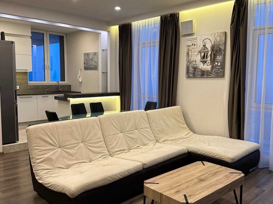Здам 2-кімн.квартиру в Панорамі без комісії 92м2. Днепр